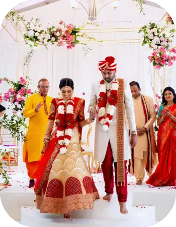 Traditional South Indian wedding meals served at a marriage