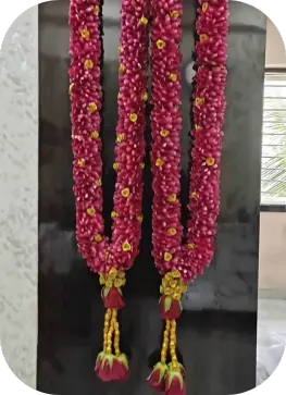 Traditional wedding garland decoration in Chennai