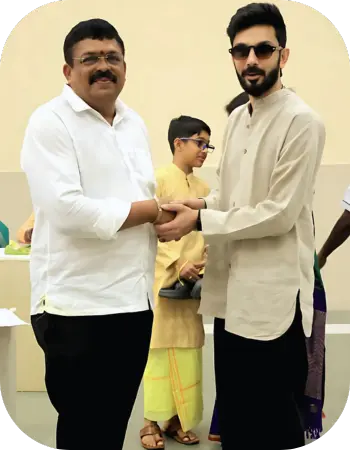 Traditional wedding guests in Chennai